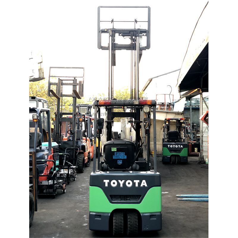供應(yīng)上海庫房二手電動叉車 豐田三支點1.5噸 原裝進口電瓶帶側(cè)移