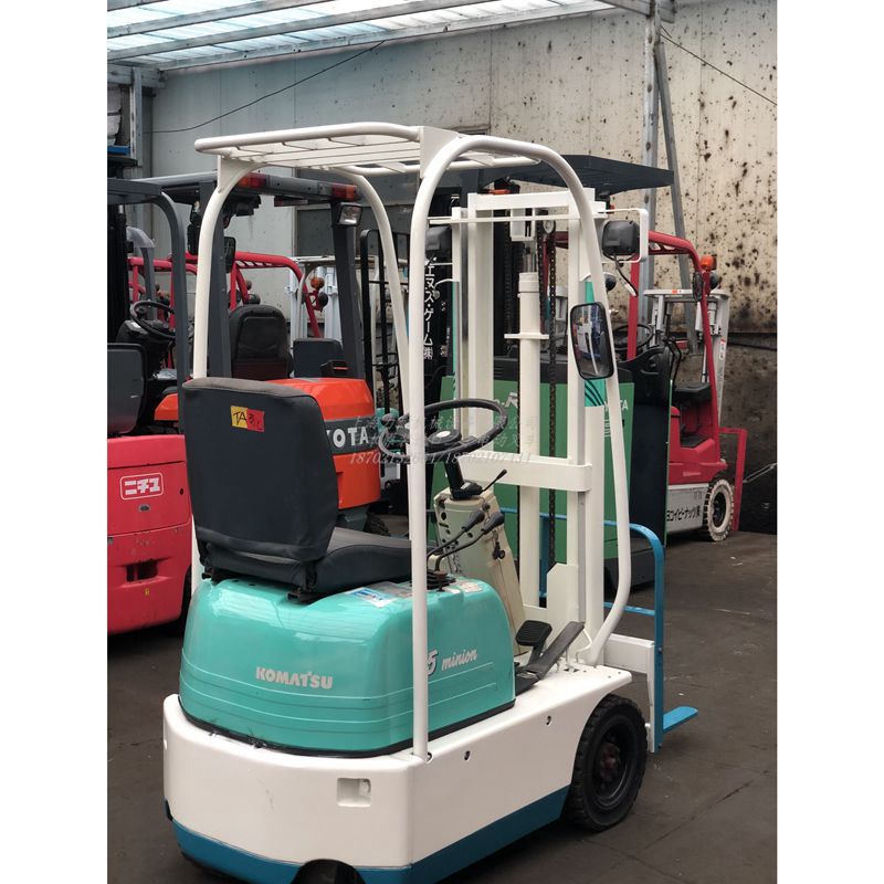 供應(yīng)上海庫(kù)房二手小松電動(dòng)叉車0.5小噸位原裝進(jìn)口叉車