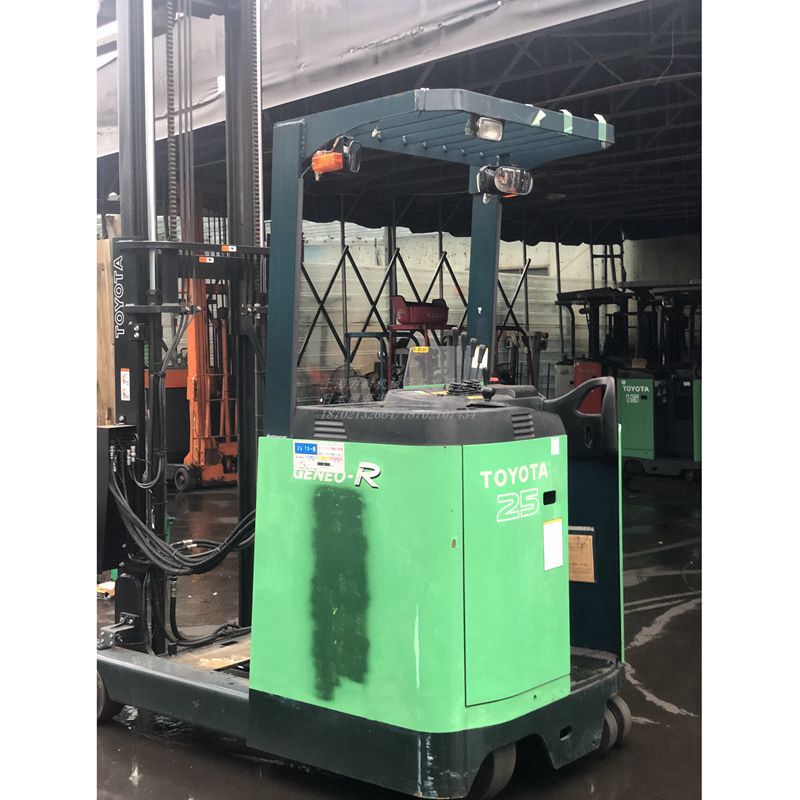 熱銷(xiāo)款極品豐田2.5噸前移式電動(dòng)叉車(chē)起升3米帶側(cè)移帶手動(dòng)調(diào)距叉全新電池
